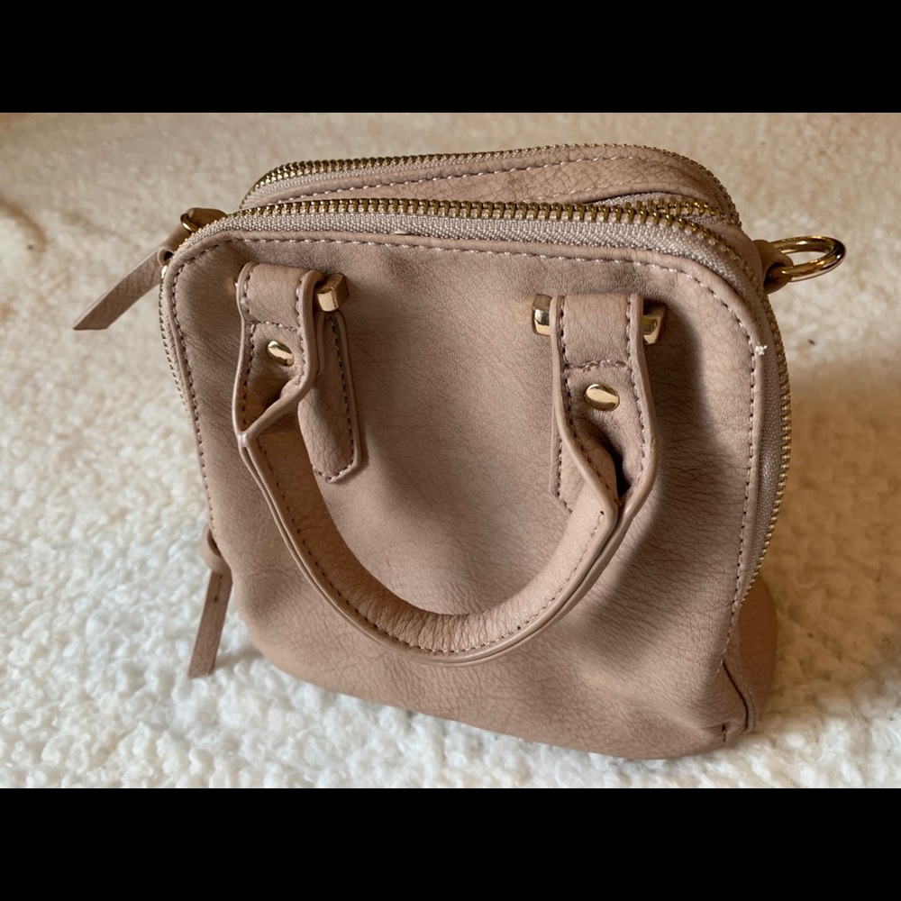 Cute tan mini bag in great condition